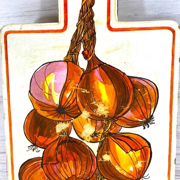 ***SOLD***Gorgeous Vintage 70’s Cutting Board/ Wall Decor - Picture 4 of 12